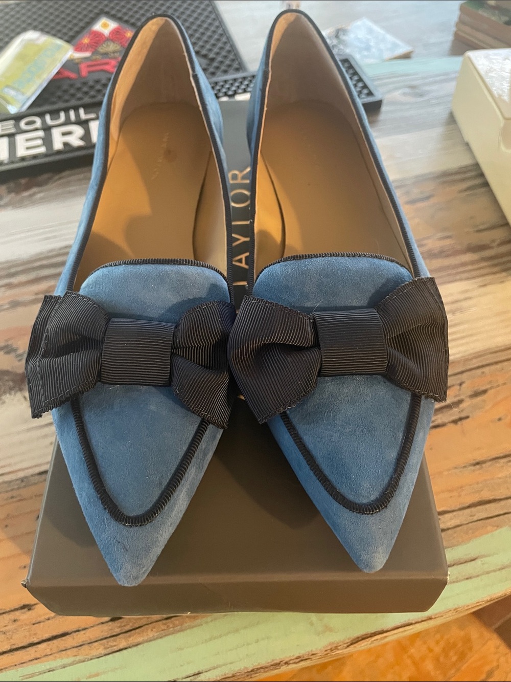 Ann Taylor Twiggy Bow Flats- Blue Suede - Pointed-Toe Flats - Size 7.5M